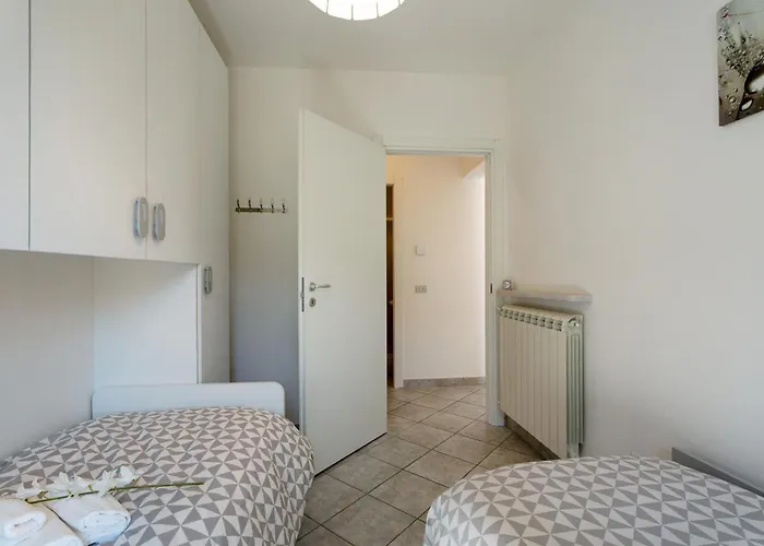 Residenza Jasmine Yellow Verbania