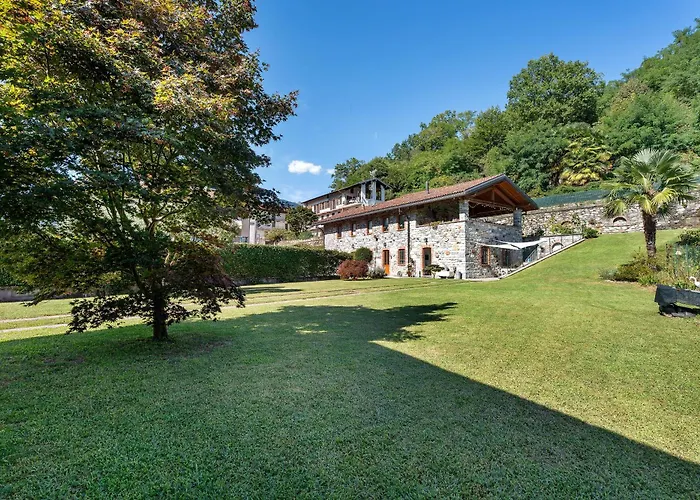 Residenza Jasmine Yellow