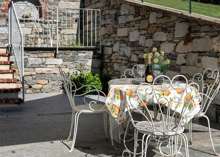 Residenza Jasmine Yellow